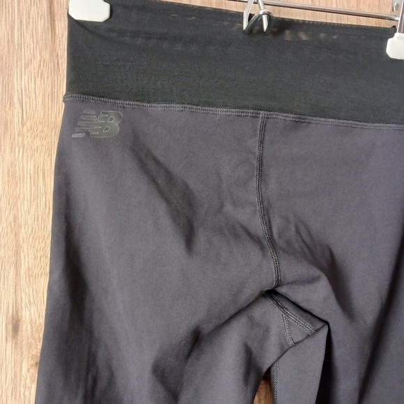 New Balance Black Sport Stripe Leggings Size Small - Picture 4 of 11